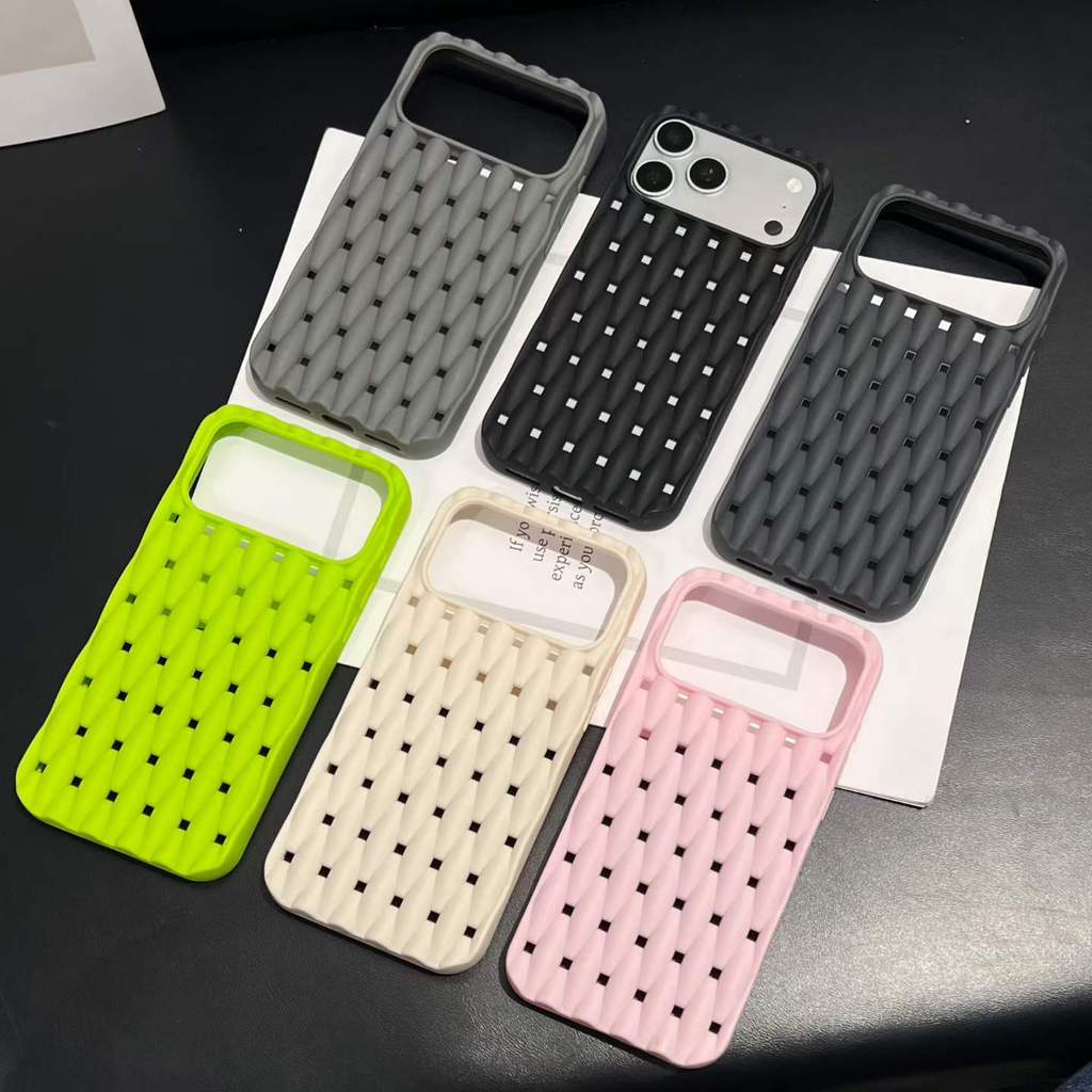 아이폰 15, 16, 17 프로 맥스용 통기성 메쉬 소 - Heat Dissipation Mesh Breathable Case 리뷰 및 가격